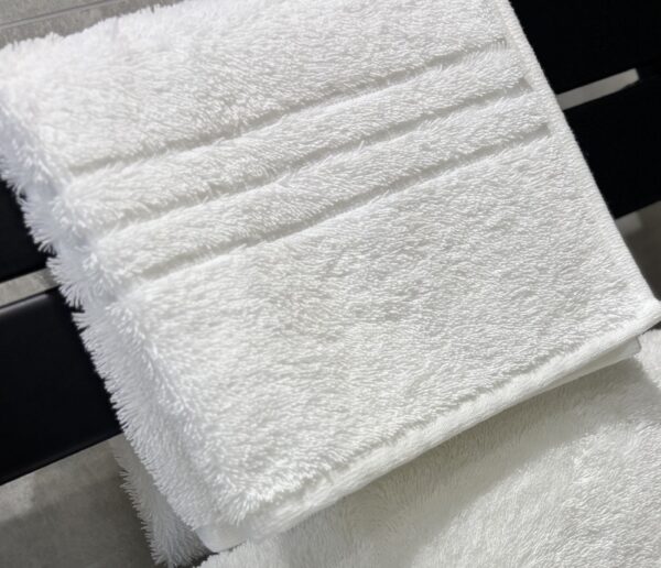 EcoKnit 650gsm Towels (White) - Image 3